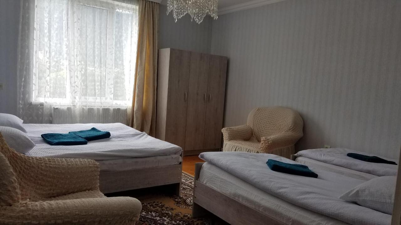 Guest House Green Rose Borjomi Eksteriør billede