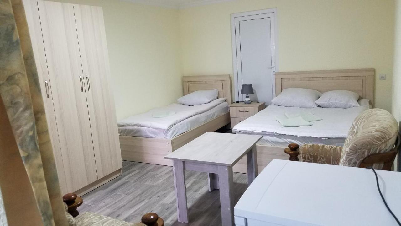 Guest House Green Rose Borjomi Eksteriør billede
