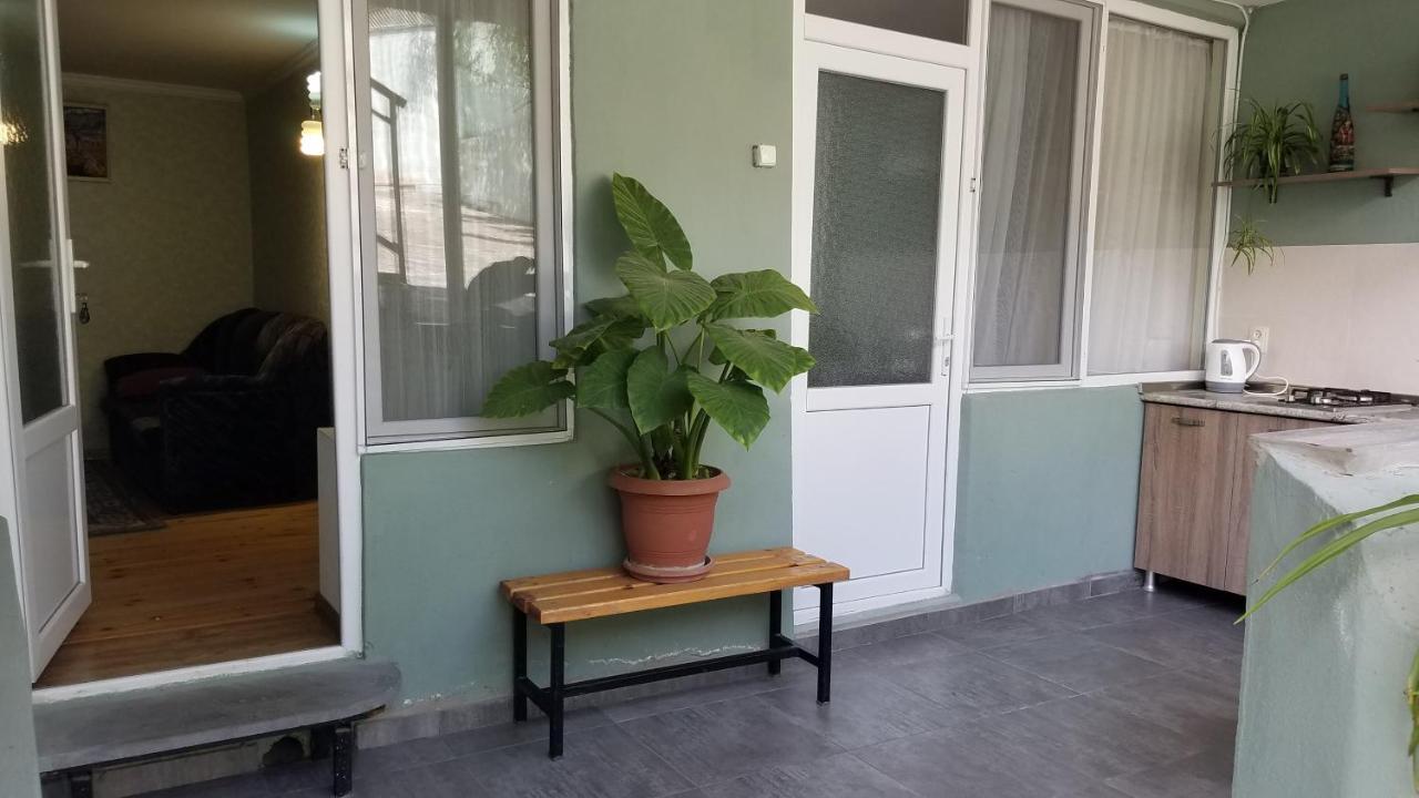 Guest House Green Rose Borjomi Eksteriør billede
